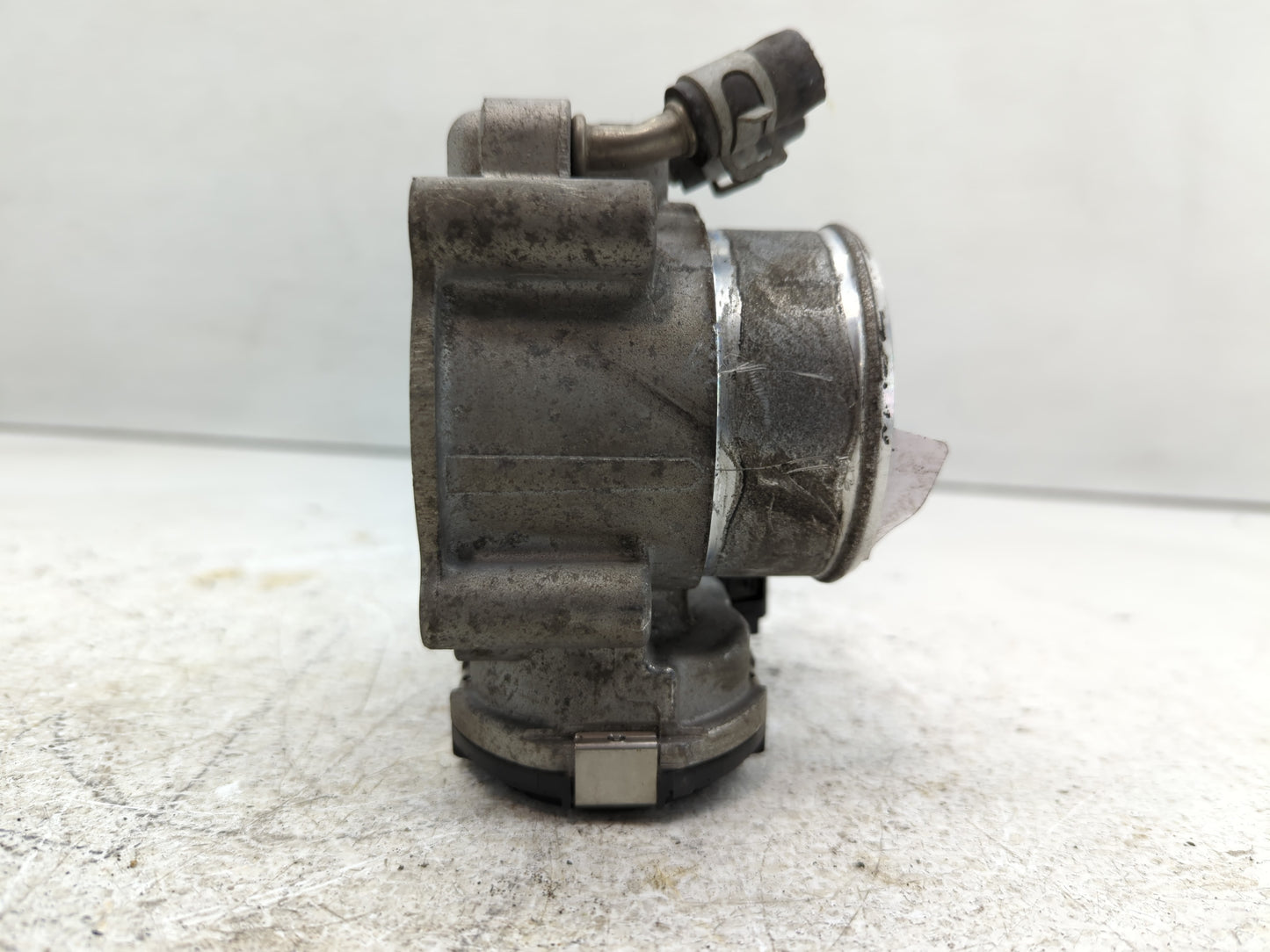 2019-2020 Hyundai Santa Fe Throttle Body P/N:35100-2G610 Fits Fits 2015 2016 2017 2018 2019 2020 2021 OEM Used Auto Parts - 