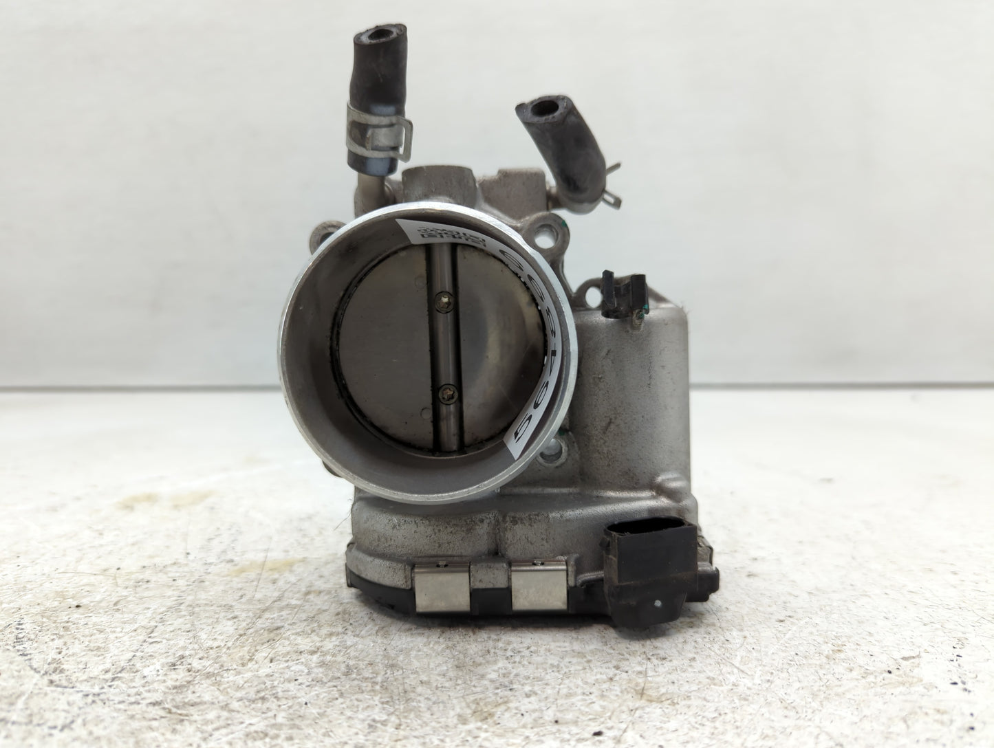 2019-2020 Hyundai Santa Fe Throttle Body P/N:35100-2G600 Fits Fits 2015 2016 2017 2018 2019 2020 2021 OEM Used Auto Parts - 