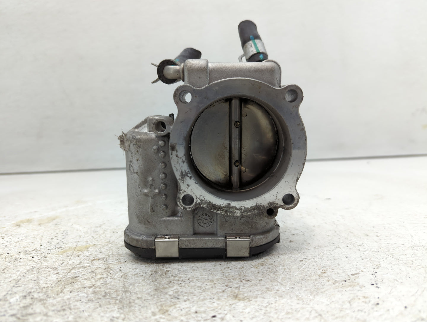 2019-2020 Hyundai Santa Fe Throttle Body P/N:35100-2G600 Fits Fits 2015 2016 2017 2018 2019 2020 2021 OEM Used Auto Parts - 