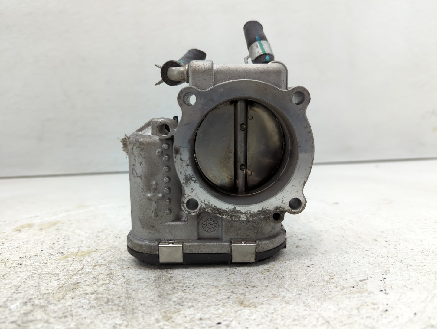 2019-2020 Hyundai Santa Fe Throttle Body P/N:35100-2G600 Fits Fits 2015 2016 2017 2018 2019 2020 2021 OEM Used Auto Parts - 