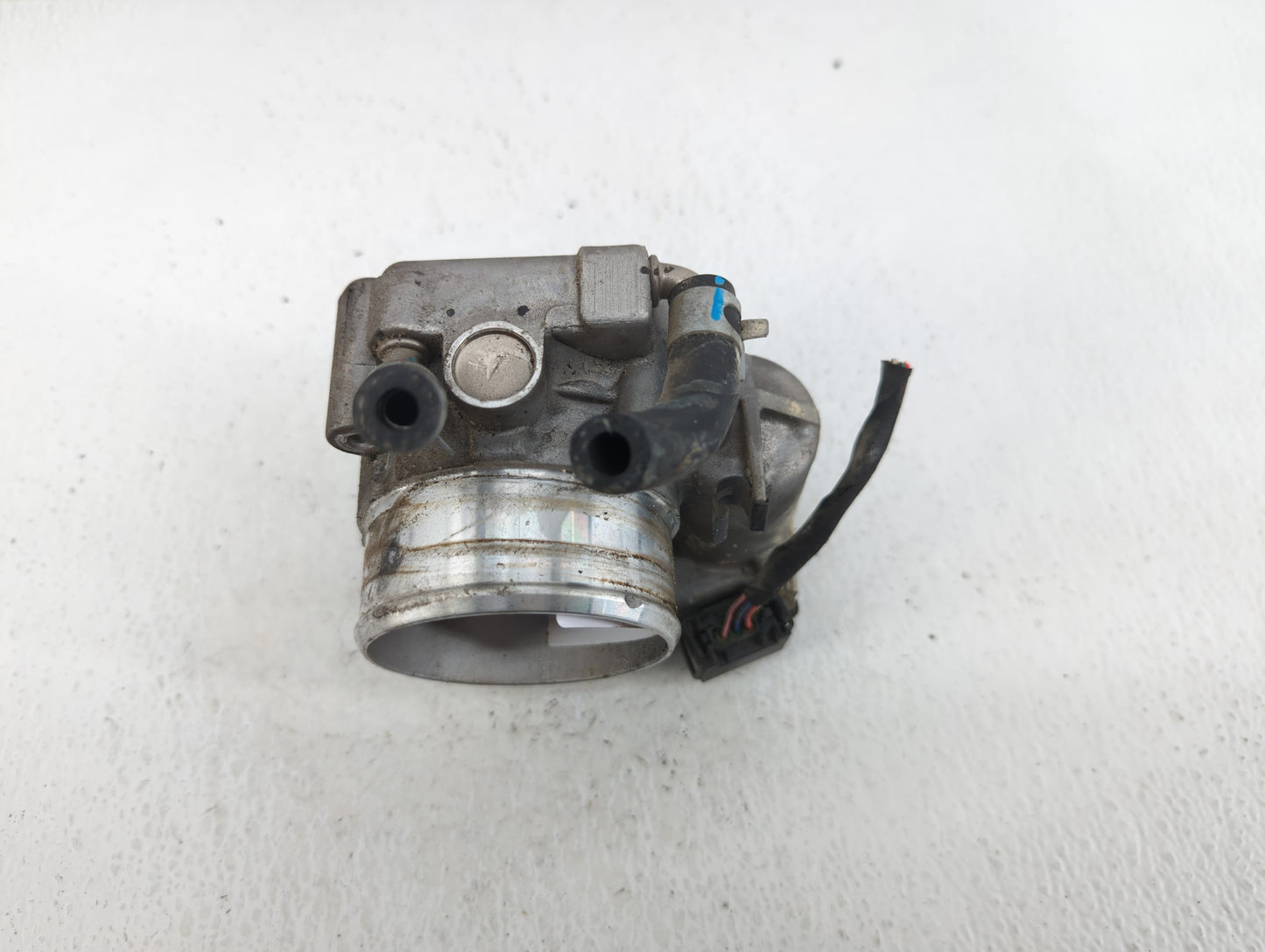 2019-2020 Hyundai Santa Fe Throttle Body P/N:35100-2G600 Fits Fits 2015 2016 2017 2018 2019 2020 2021 OEM Used Auto Parts - 