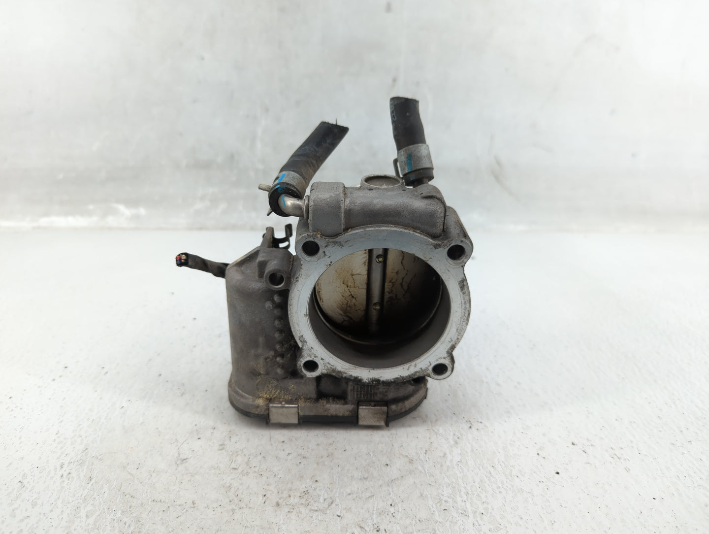 2019-2020 Hyundai Santa Fe Throttle Body P/N:35100-2G600 Fits Fits 2015 2016 2017 2018 2019 2020 2021 OEM Used Auto Parts - 