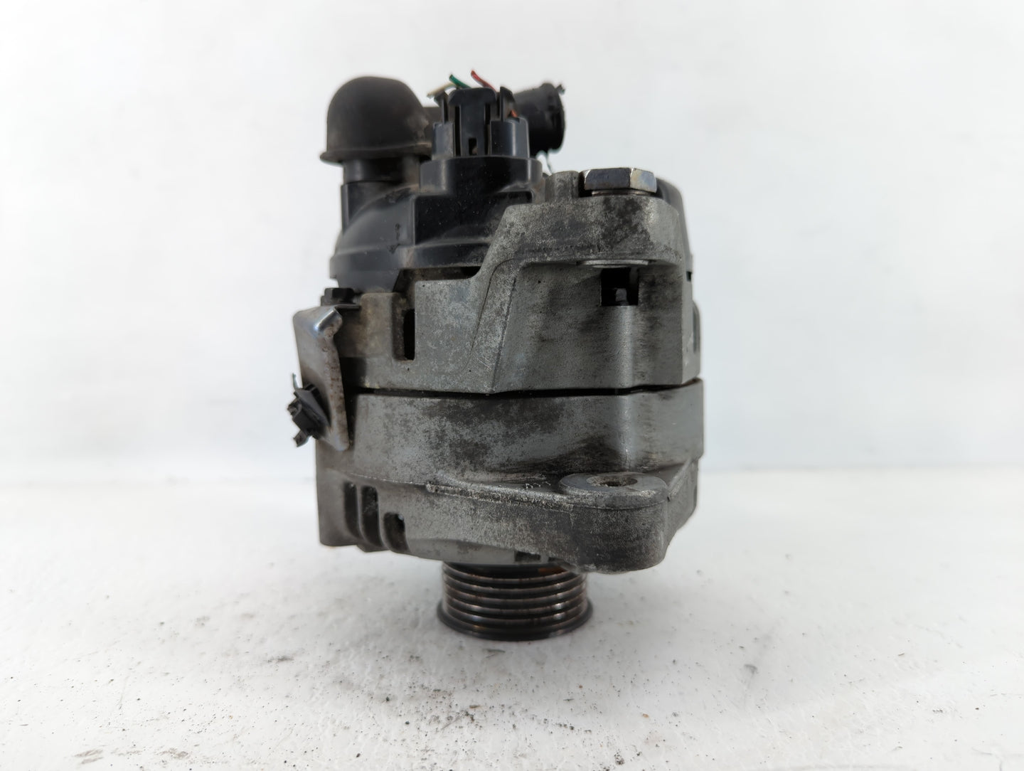 2019-2020 Hyundai Santa Fe Alternator Replacement Generator Charging Assembly Engine OEM P/N:37300-2G061 Fits OEM Used Auto 