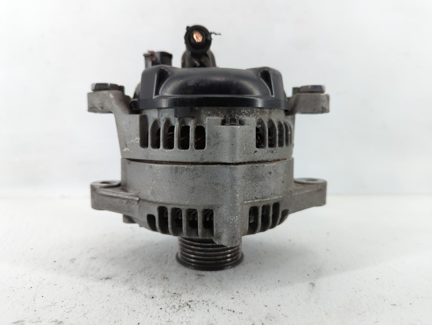 2019-2020 Hyundai Santa Fe Alternator Replacement Generator Charging Assembly Engine OEM P/N:37300-2G061 Fits OEM Used Auto 