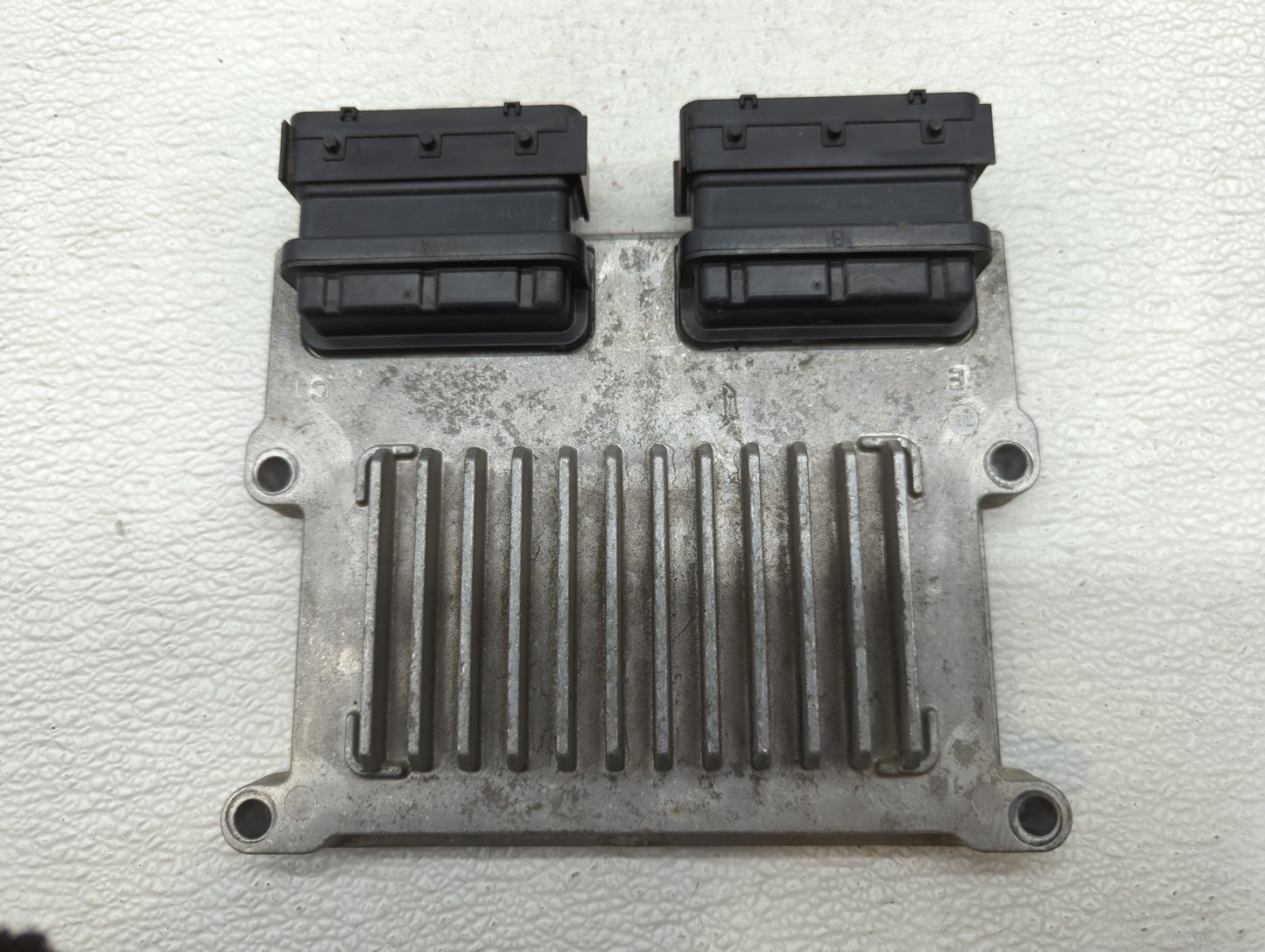 2017-2018 Hyundai Santa Fe PCM Engine Control Computer ECU ECM PCU OEM P/N:28606082 28166220 Fits Fits 2017 2018 OEM Used Au
