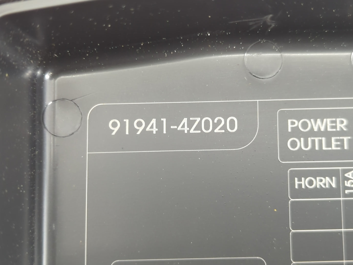 2018 Hyundai Santa Fe Fusebox Fuse Box Panel Relay Module P/N:91941-4Z020 Fits OEM Used Auto Parts - Oemusedautoparts1.com