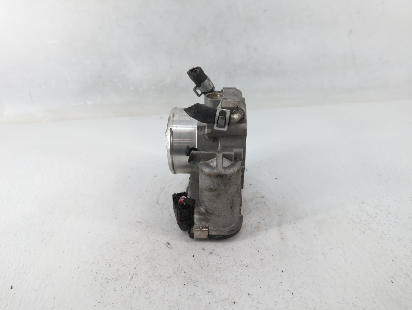 2019-2020 Hyundai Santa Fe Throttle Body P/N:35100-2G600 Fits Fits 2015 2016 2017 2018 2019 2020 2021 OEM Used Auto Parts - 
