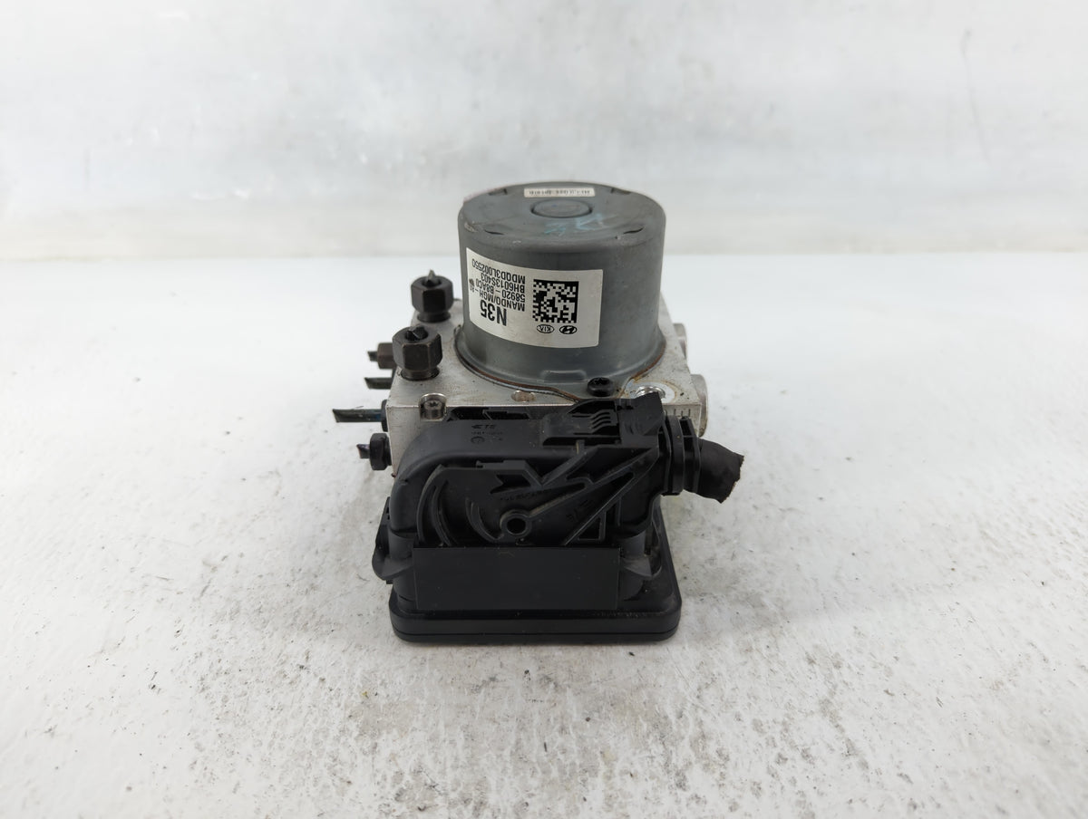 2017-2018 Hyundai Santa Fe Anti-Lock Brake ABS Pump Module Actuator OEM P/N:58920-B8AC0 Fits Fits 2017 2018 OEM Used Auto Pa