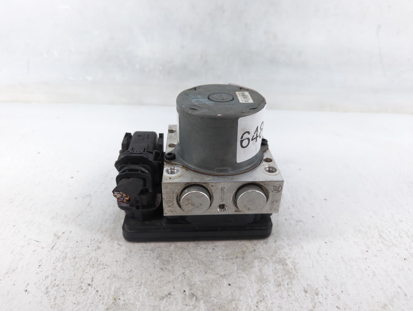 2017-2018 Hyundai Santa Fe ABS Pump Control Module Replacement P/N:58920-B8AC0 Fits Fits 2017 2018 OEM Used Auto Parts - Oem