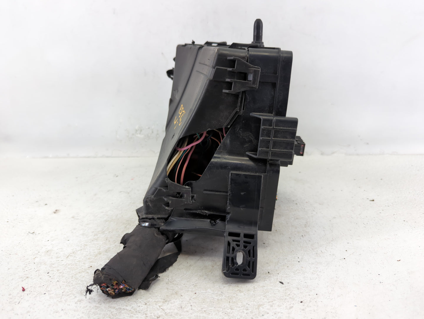 2018 Hyundai Santa Fe Fusebox Fuse Box Panel Relay Module P/N:A 15456D0108 91951-2W100 Fits OEM Used Auto Parts - Oemusedaut