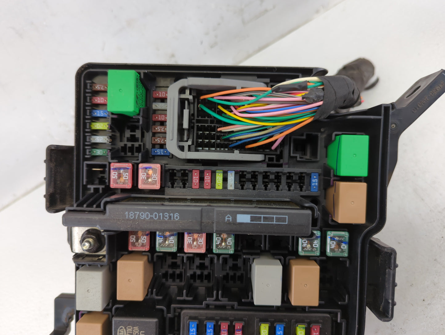 2018 Hyundai Santa Fe Fusebox Fuse Box Panel Relay Module P/N:91941-4Z020 Fits OEM Used Auto Parts - Oemusedautoparts1.com
