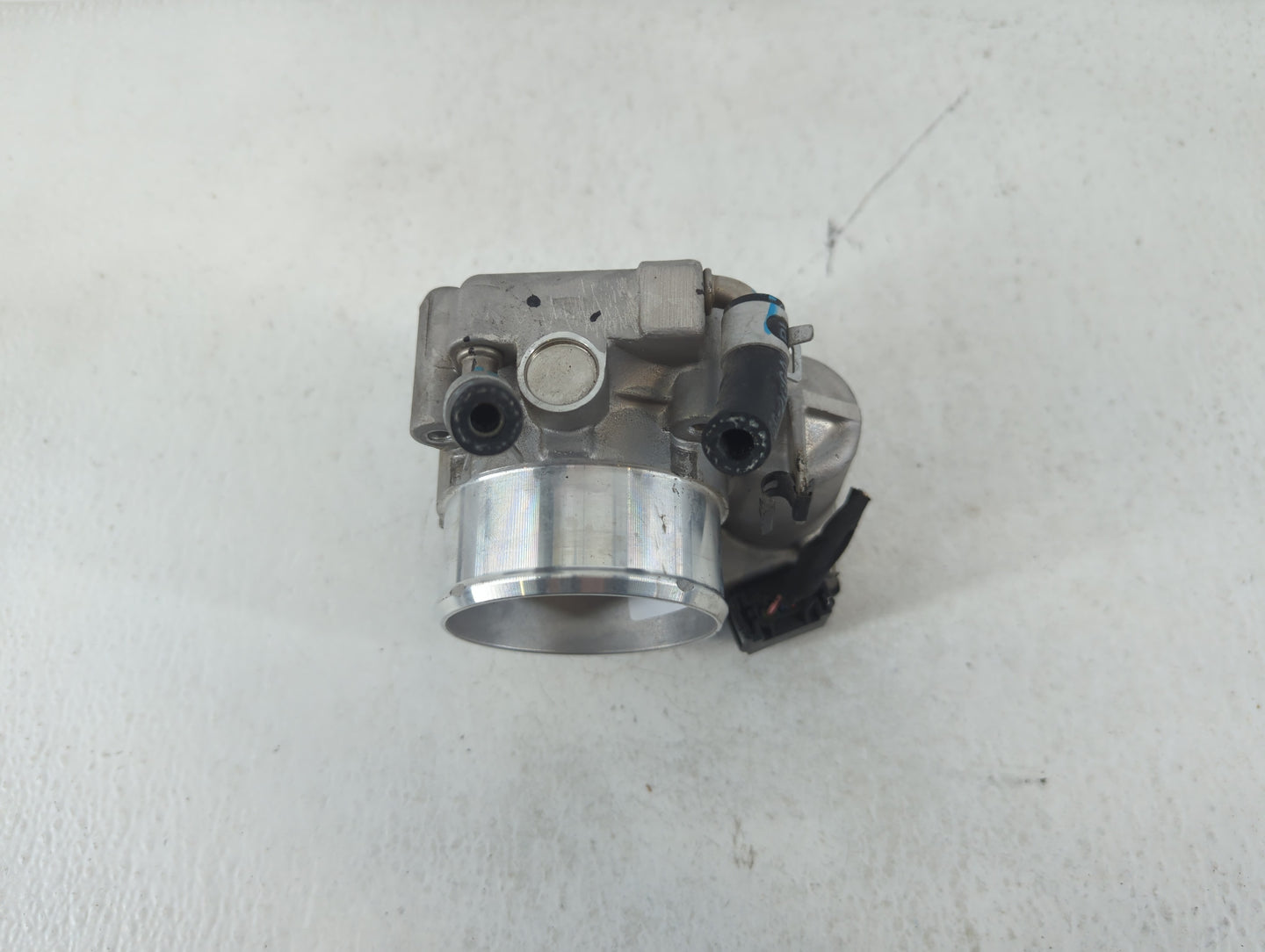 2019-2020 Hyundai Santa Fe Throttle Body P/N:35100-2G600 Fits Fits 2015 2016 2017 2018 2019 2020 2021 OEM Used Auto Parts - 