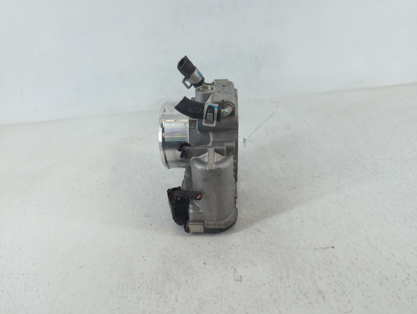 2019-2020 Hyundai Santa Fe Throttle Body P/N:35100-2G600 Fits Fits 2015 2016 2017 2018 2019 2020 2021 OEM Used Auto Parts - 