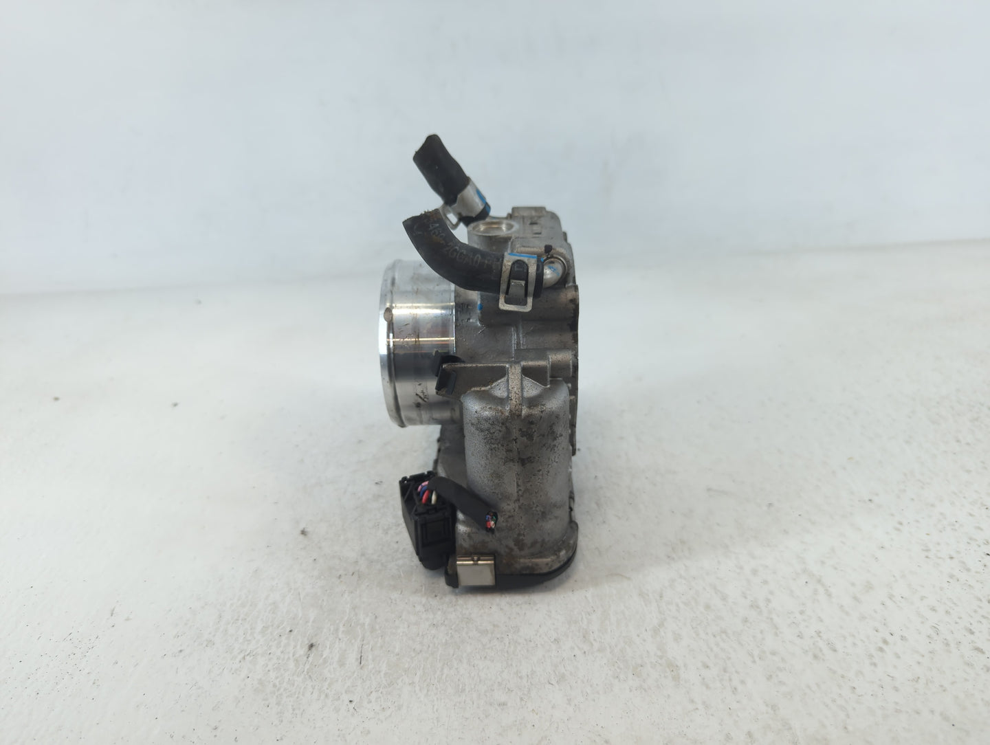 2019-2020 Hyundai Santa Fe Throttle Body P/N:35100-2G600 Fits Fits 2015 2016 2017 2018 2019 2020 2021 OEM Used Auto Parts - 