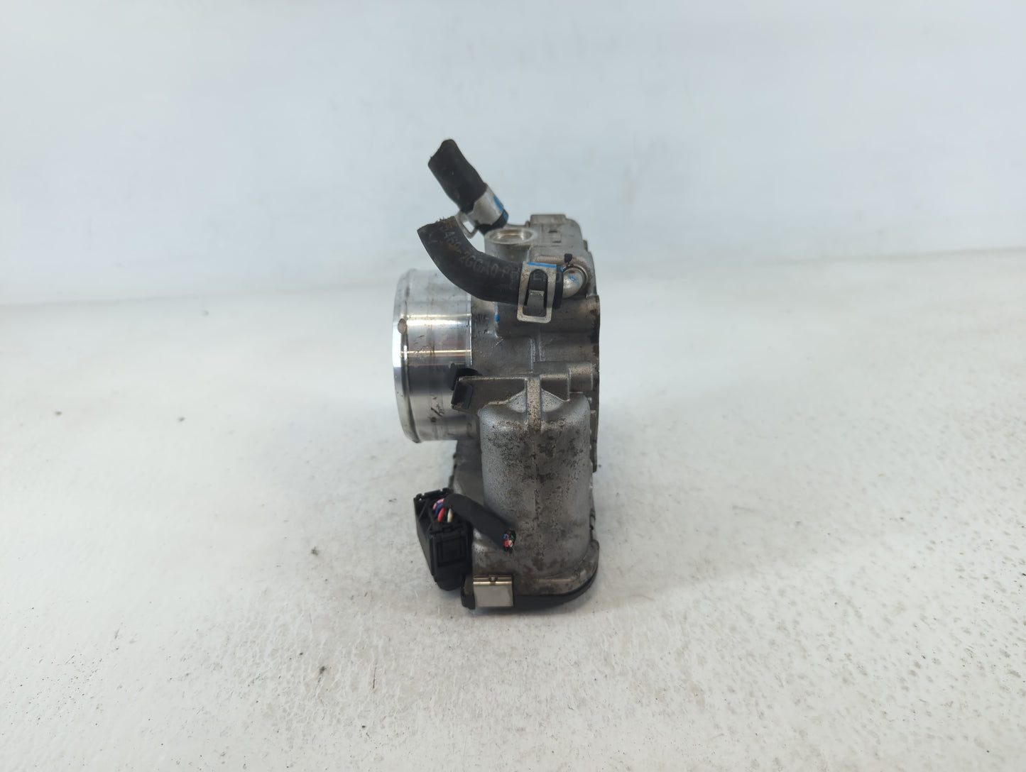 2019-2020 Hyundai Santa Fe Throttle Body P/N:35100-2G600 Fits Fits 2015 2016 2017 2018 2019 2020 2021 OEM Used Auto Parts - 