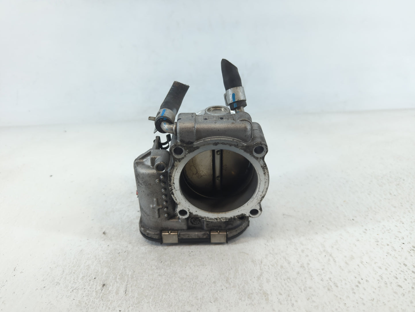 2019-2020 Hyundai Santa Fe Throttle Body P/N:35100-2G600 Fits Fits 2015 2016 2017 2018 2019 2020 2021 OEM Used Auto Parts - 