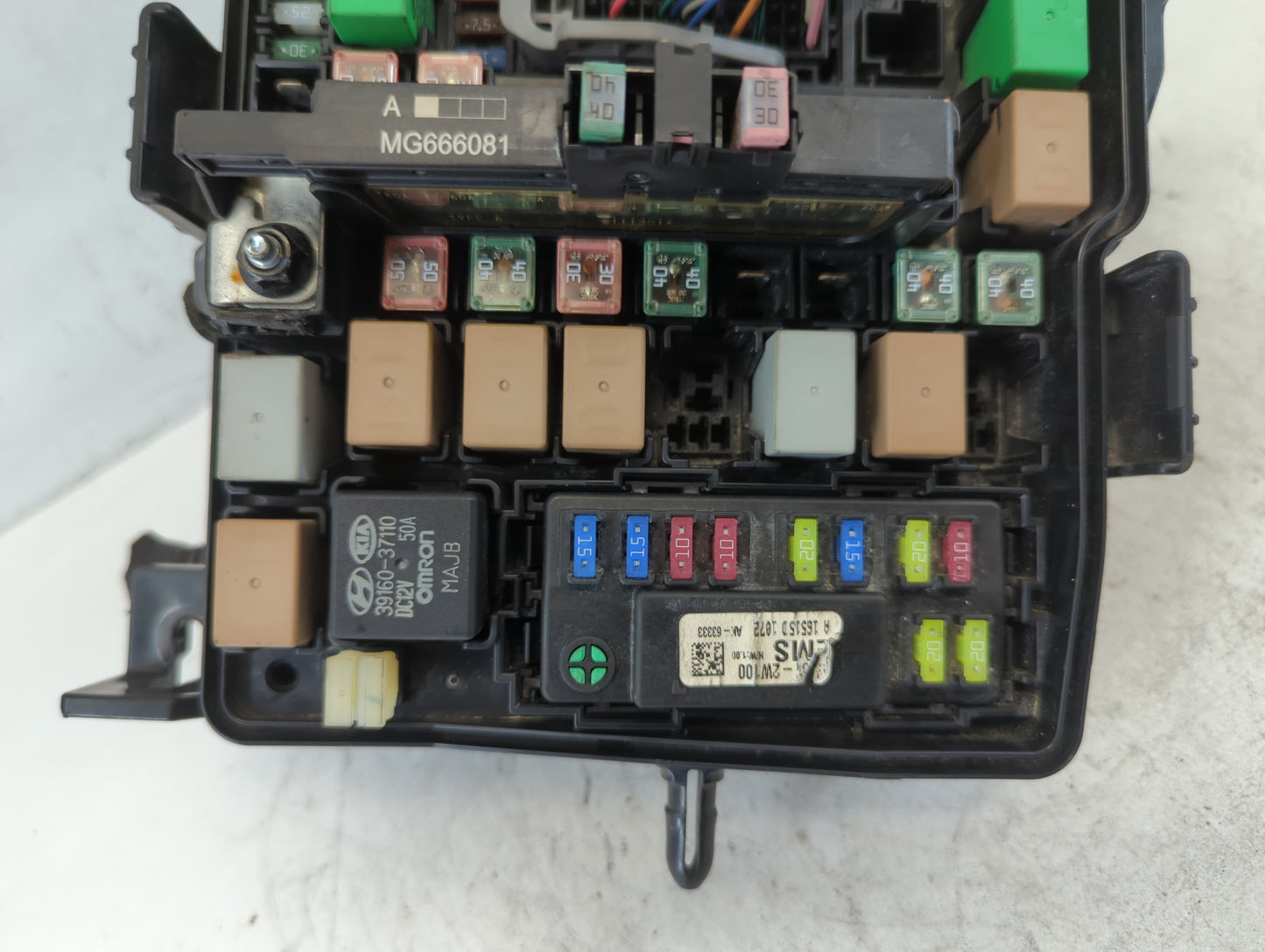 2018 Hyundai Santa Fe Fusebox Fuse Box Panel Relay Module P/N:912014Z474AA A 16515D 1072, 91951-2W100 Fits OEM Used Auto Par
