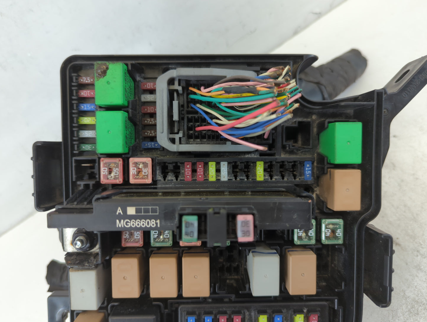 2018 Hyundai Santa Fe Fusebox Fuse Box Panel Relay Module P/N:912014Z474AA A 16515D 1072, 91951-2W100 Fits OEM Used Auto Par