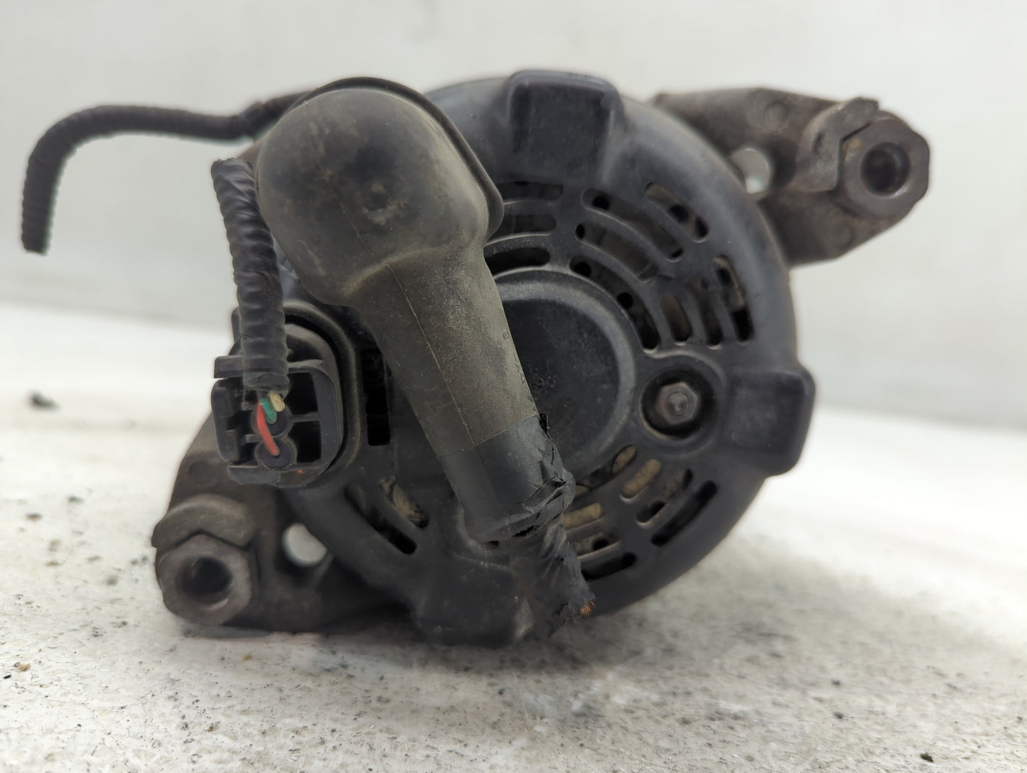 2019-2020 Hyundai Santa Fe Alternator Replacement Generator Charging Assembly Engine OEM P/N:TN104211-8790 37300-2G061 Fits 