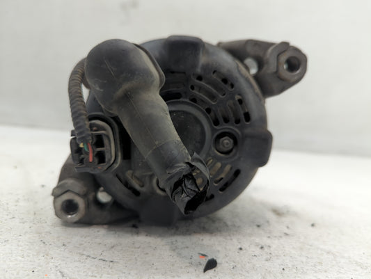 2019-2020 Hyundai Santa Fe Alternator Replacement Generator Charging Assembly Engine OEM P/N:37300-2G061 Fits OEM Used Auto Parts