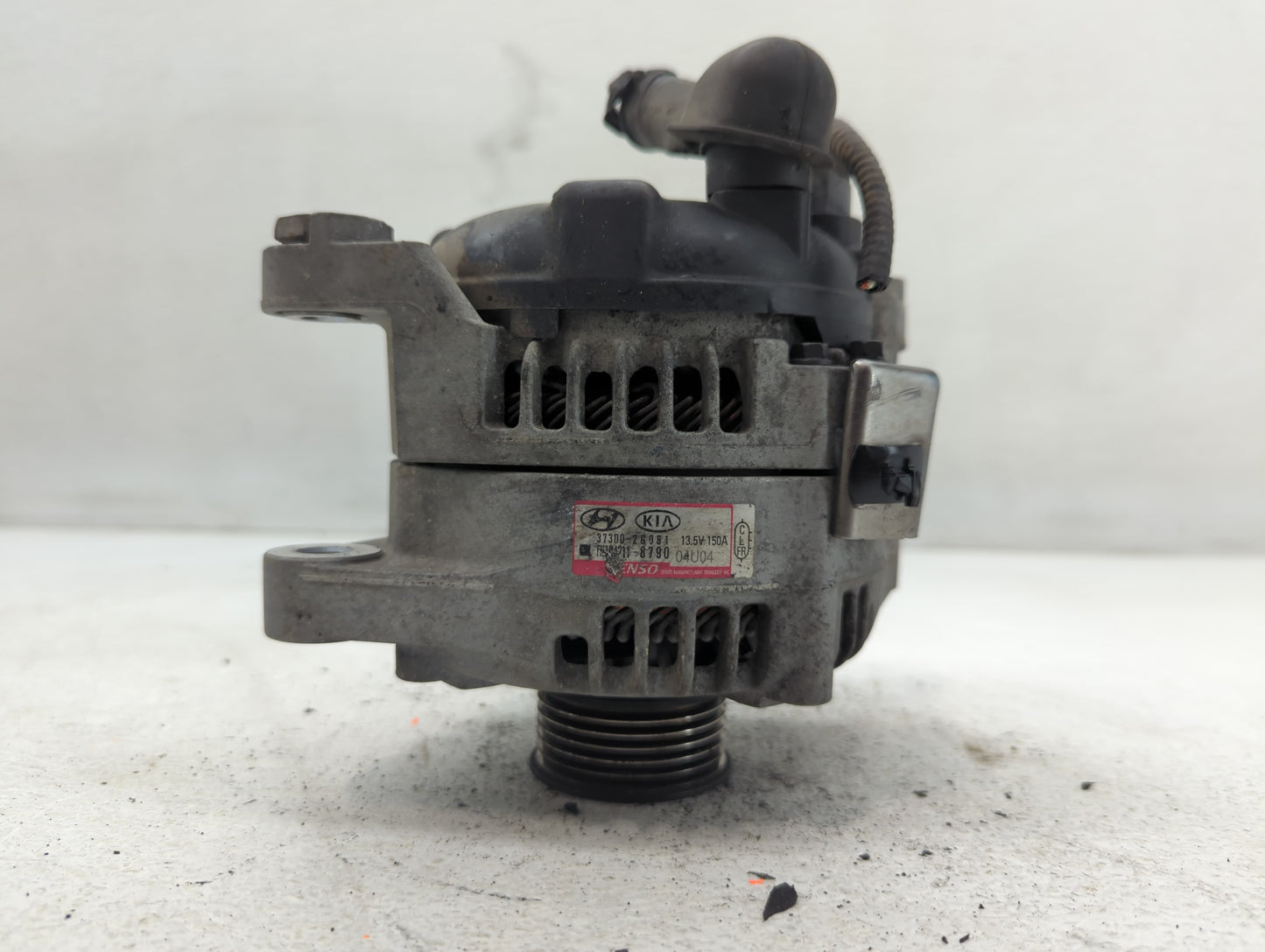 2019-2020 Hyundai Santa Fe Alternator Replacement Generator Charging Assembly Engine OEM P/N:37300-2G061 Fits OEM Used Auto 