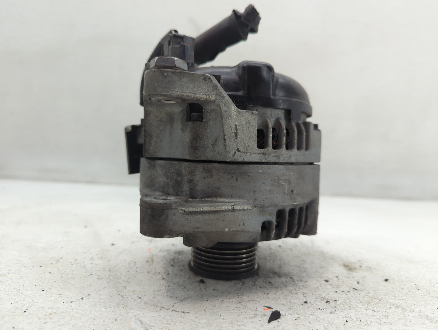 2019-2020 Hyundai Santa Fe Alternator Replacement Generator Charging Assembly Engine OEM P/N:37300-2G061 Fits OEM Used Auto 