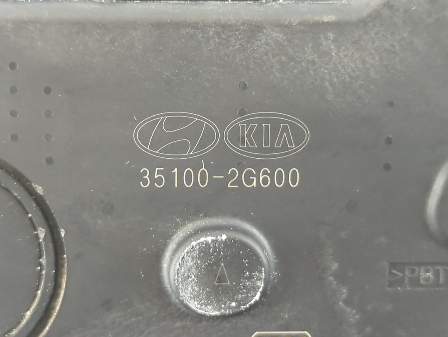 2019-2020 Hyundai Santa Fe Throttle Body P/N:35100-2G600 Fits Fits 2015 2016 2017 2018 2019 2020 2021 OEM Used Auto Parts - 
