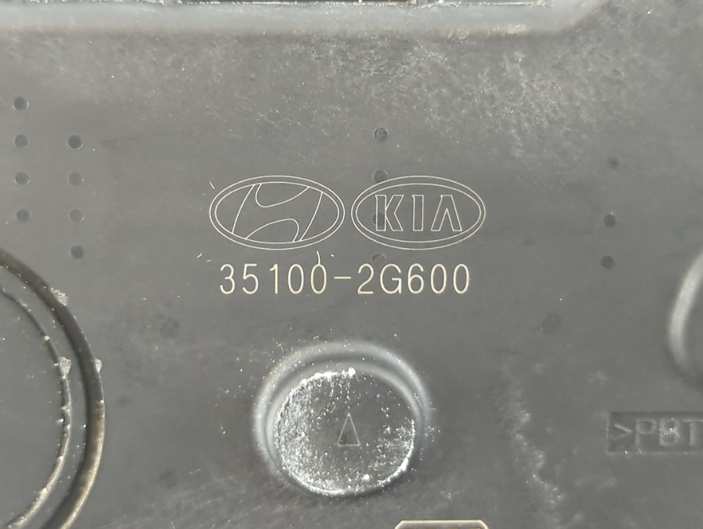 2019-2020 Hyundai Santa Fe Throttle Body P/N:35100-2G600 Fits Fits 2015 2016 2017 2018 2019 2020 2021 OEM Used Auto Parts - 