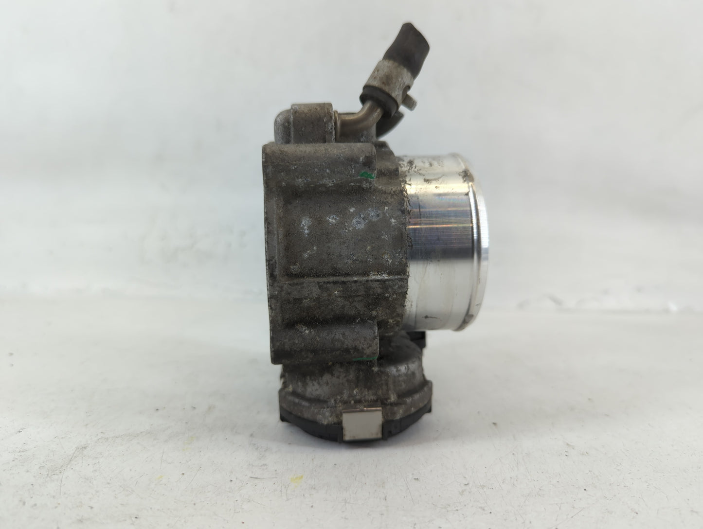 2019-2020 Hyundai Santa Fe Throttle Body P/N:35100-2G600 Fits Fits 2015 2016 2017 2018 2019 2020 2021 OEM Used Auto Parts - 