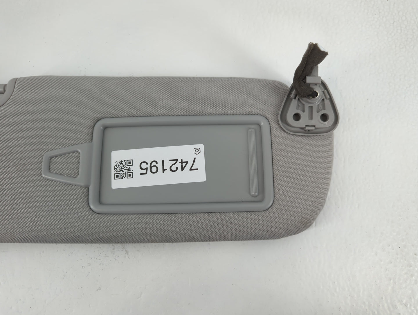 2013-2019 Hyundai Santa Fe Sun Visor Shade Replacement Passenger Right Mirror Fits Fits 2013 2014 2015 2016 2017 2018 2019 O
