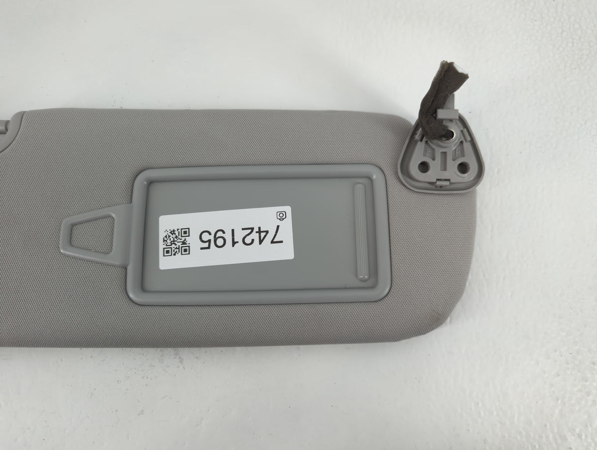 2013-2019 Hyundai Santa Fe Sun Visor Shade Replacement Passenger Right Mirror Fits Fits 2013 2014 2015 2016 2017 2018 2019 O