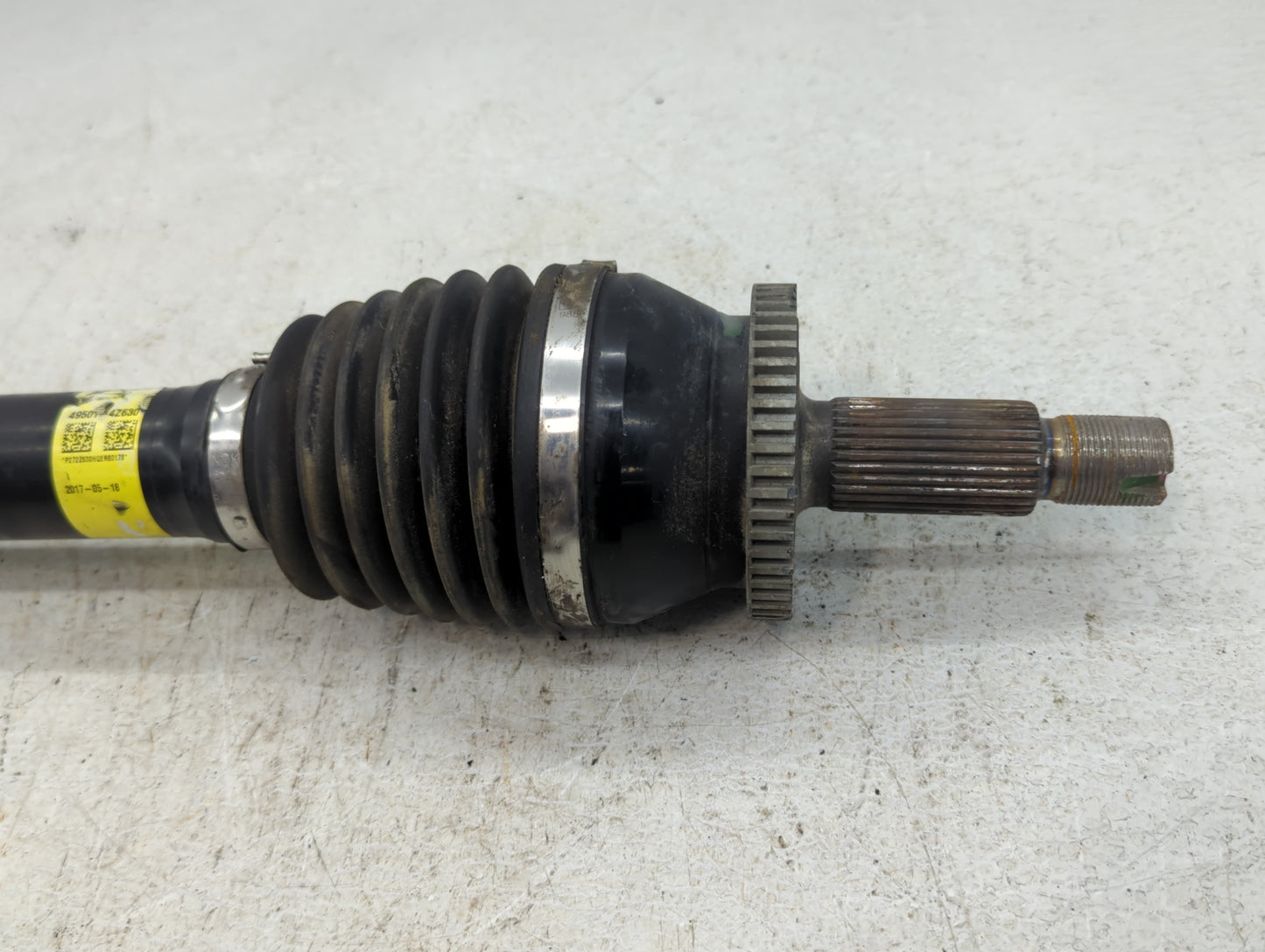 2018 Hyundai Santa Fe Axle Shaft Front Passenger Cv C/v - Oemusedautoparts1.com