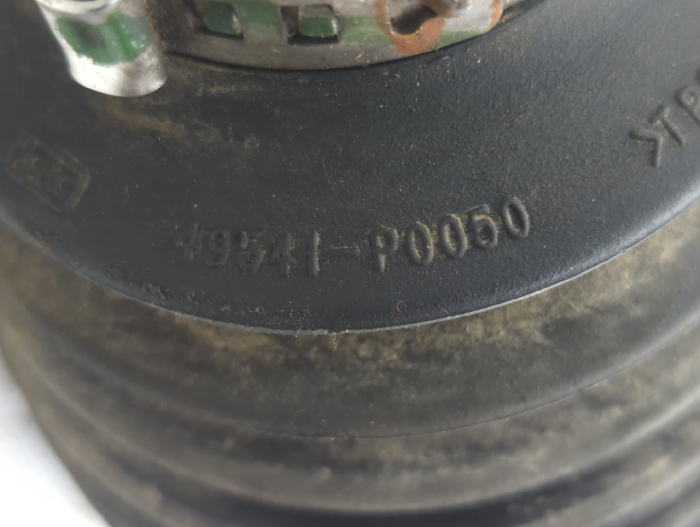 2018 Hyundai Santa Fe Axle Shaft Front Passenger Cv C/v - Oemusedautoparts1.com