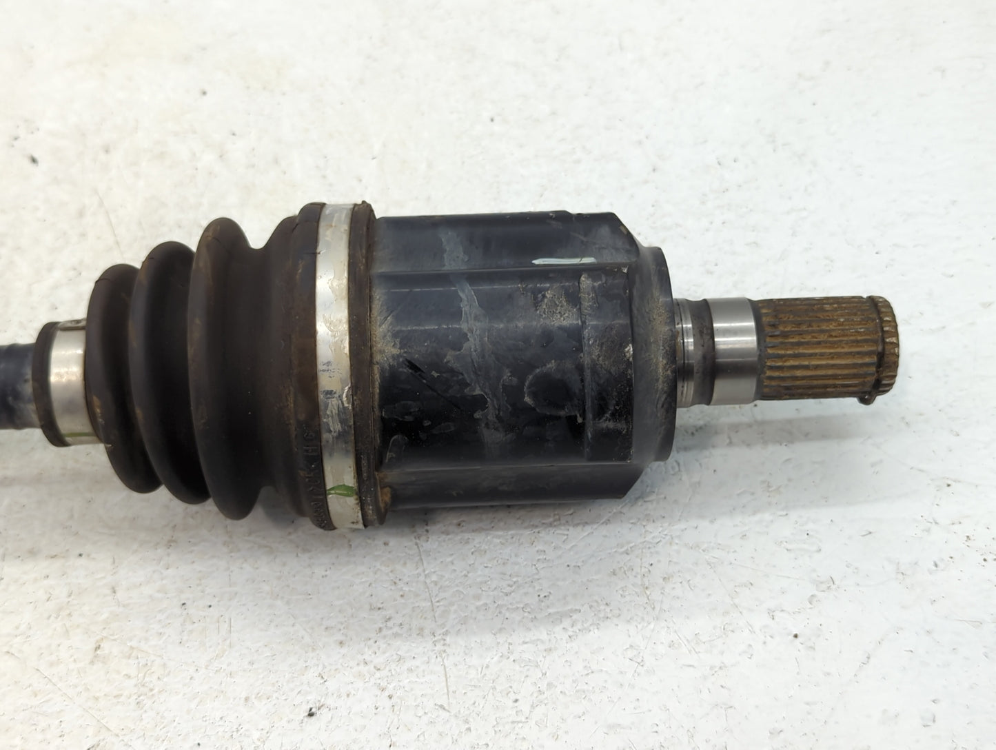 2018 Hyundai Santa Fe Axle Shaft Front Passenger Cv C/v - Oemusedautoparts1.com