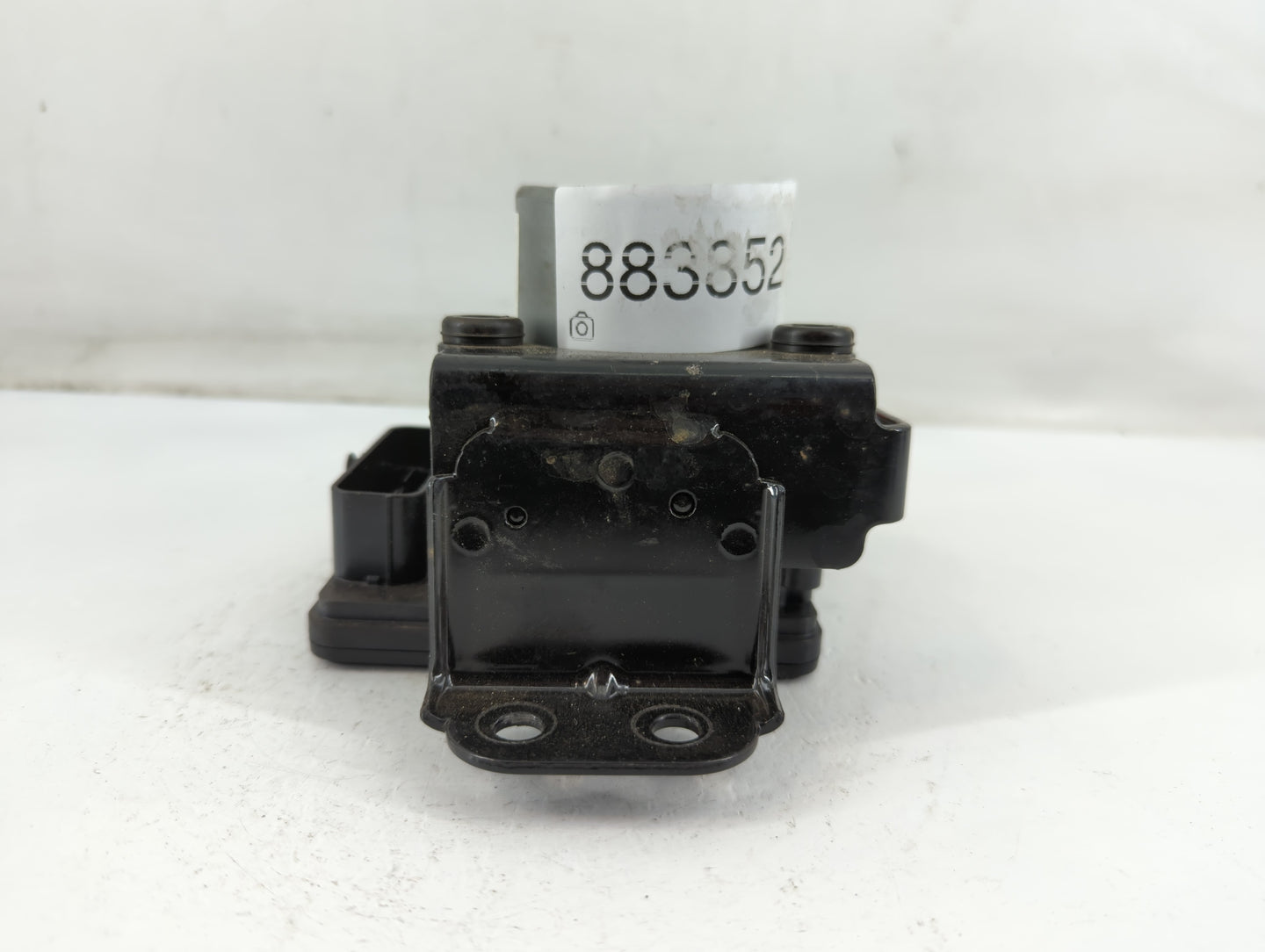 2017-2018 Hyundai Santa Fe ABS Pump Control Module Replacement P/N:58920-B8AC0 Fits Fits 2017 2018 OEM Used Auto Parts - Oem