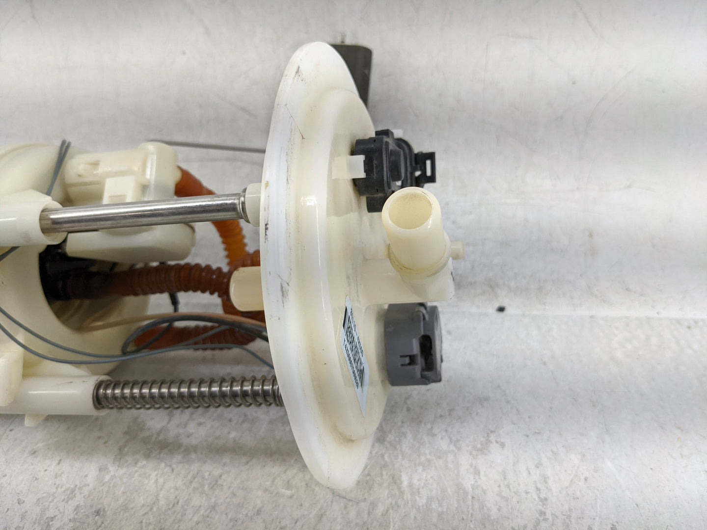 Hyundai Santa Fe Sport Electrical Gas Fuel Pump Assembly - Oemusedautoparts1.com