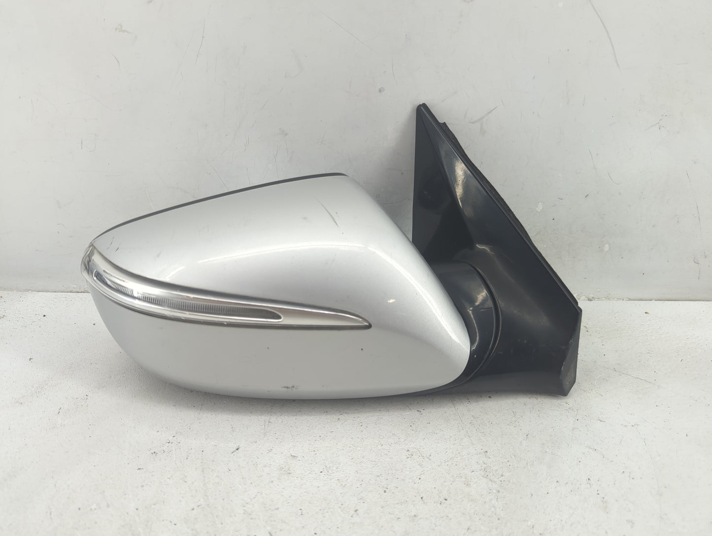 2018 Hyundai Santa Fe Sport Passenger Side View Mirror - Right Door Mirror OEM Used - Oemusedautoparts1.com