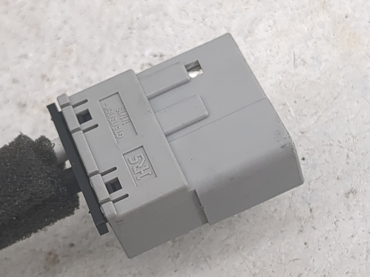 2018 Hyundai Santa Fe Sport Antenna - Oem - Oemusedautoparts1.com
