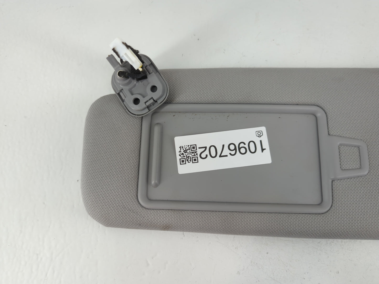 2016-2019 Hyundai Sonata Sun Visor Shade Replacement Driver Left Mirror Fits Fits 2016 2017 2018 2019 OEM Used Auto Parts - 