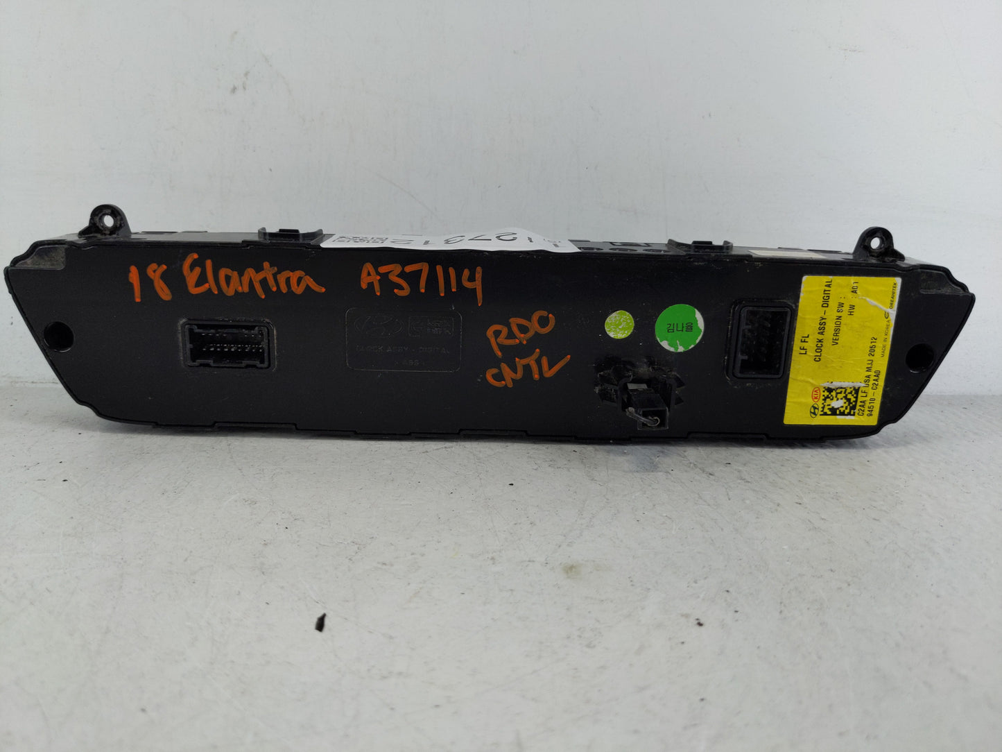 2018-2019 Hyundai Sonata Radio AM FM Cd Player Receiver Replacement P/N:94510-C2AA0 Fits Fits 2018 2019 OEM Used Auto Parts 