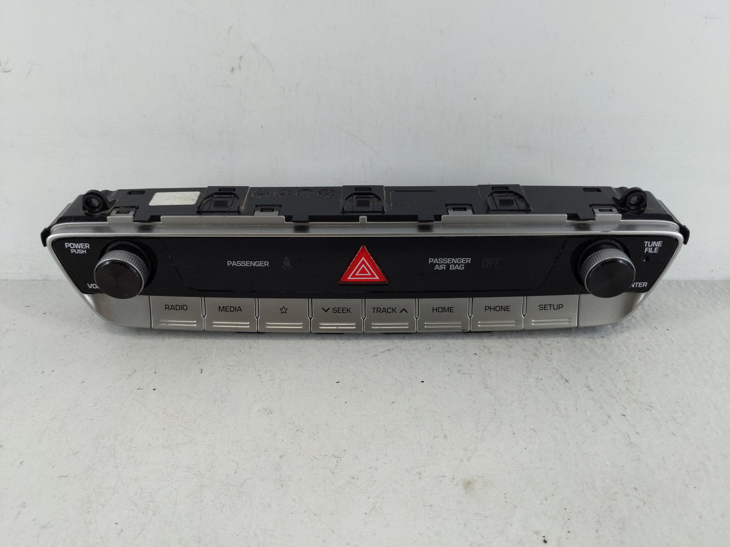 2018-2019 Hyundai Sonata Radio AM FM Cd Player Receiver Replacement P/N:94510-C2AB0 Fits Fits 2018 2019 OEM Used Auto Parts 