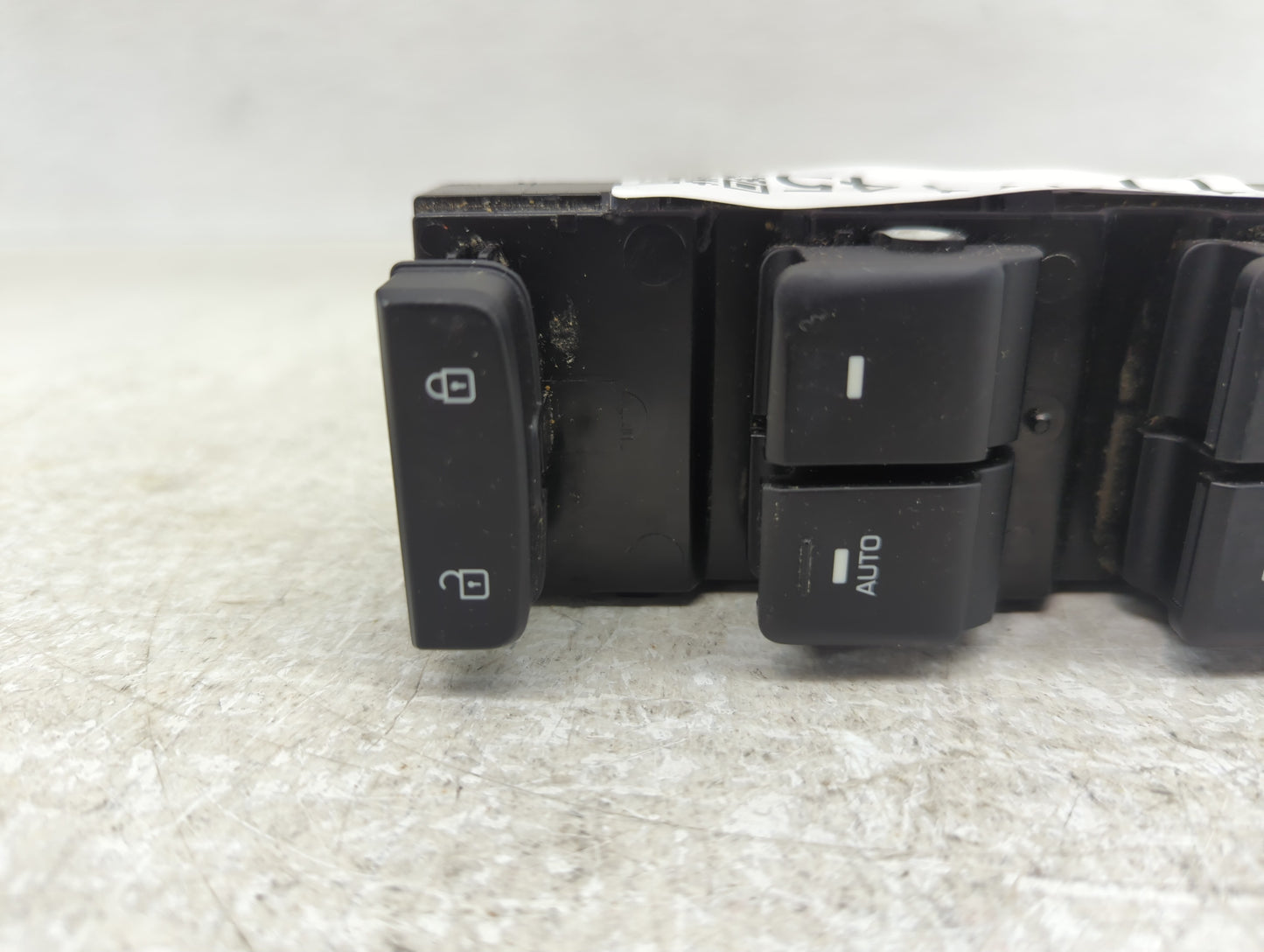 2015-2019 Hyundai Sonata Master Power Window Switch Replacement Driver Side Left P/N:93570-C1000 Fits OEM Used Auto Parts - 