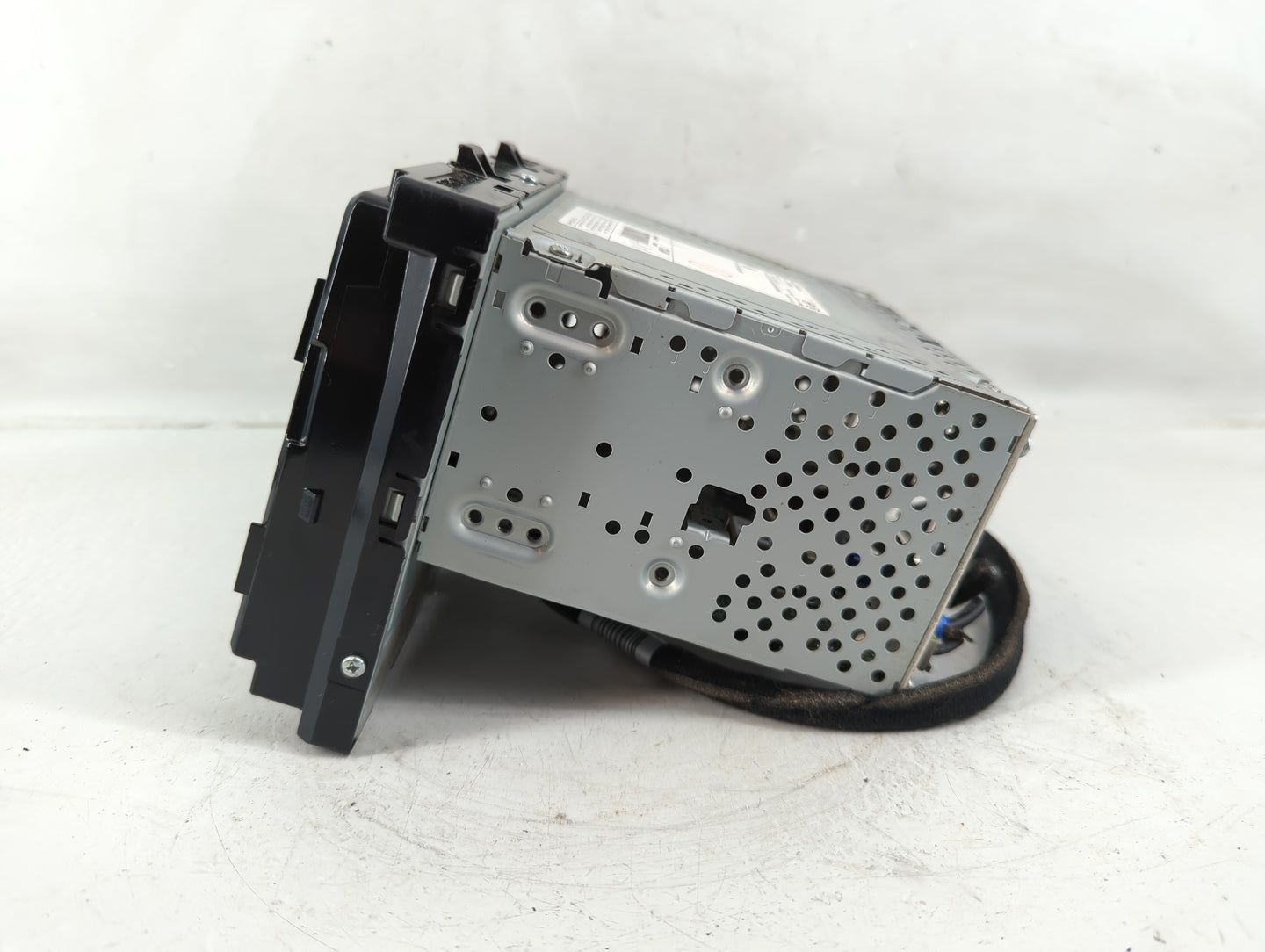 2018-2019 Hyundai Sonata Radio AM FM Cd Player Receiver Replacement P/N:96160C2UA04X Fits Fits 2018 2019 OEM Used Auto Parts