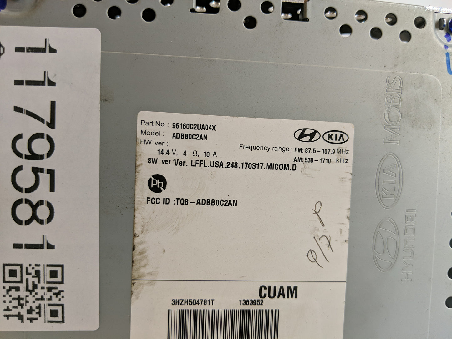 2018-2019 Hyundai Sonata Radio AM FM Cd Player Receiver Replacement P/N:96160C2UA04X Fits Fits 2018 2019 OEM Used Auto Parts
