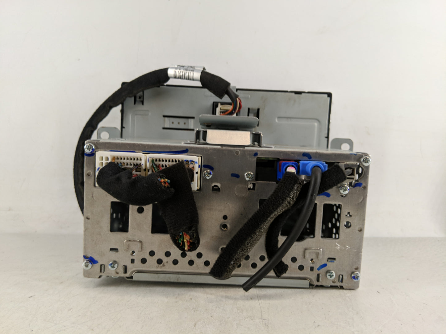 2018-2019 Hyundai Sonata Radio AM FM Cd Player Receiver Replacement P/N:96160C2UA04X Fits Fits 2018 2019 OEM Used Auto Parts