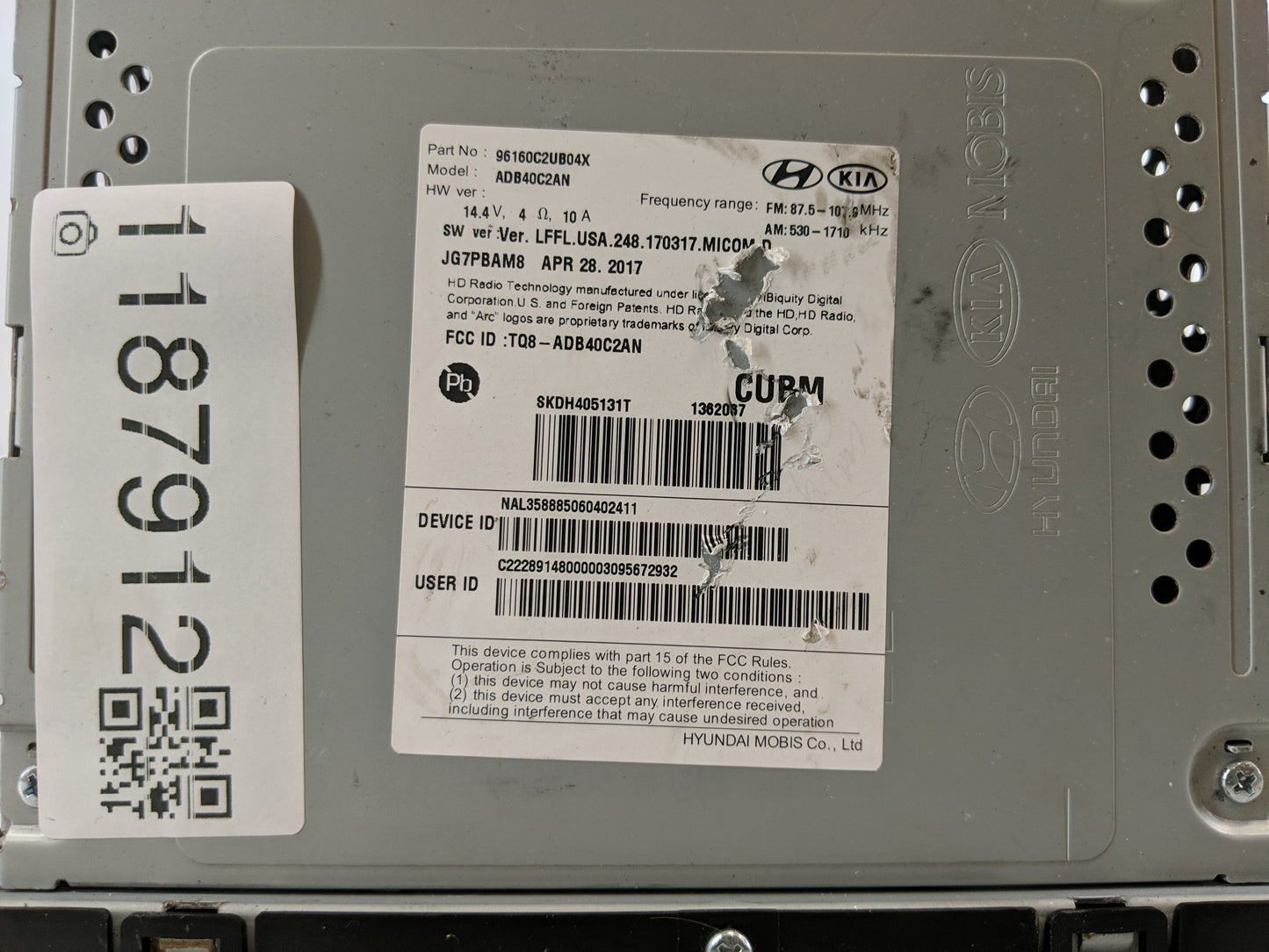 2018-2019 Hyundai Sonata Radio AM FM Cd Player Receiver Replacement P/N:96160C2UB04X Fits Fits 2018 2019 OEM Used Auto Parts