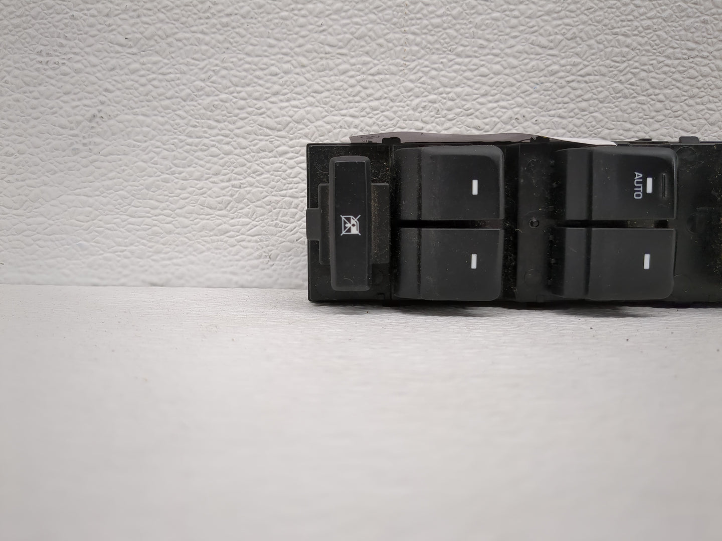 2015-2019 Hyundai Sonata Master Power Window Switch Replacement Driver Side Left P/N:93570-C1000 Fits OEM Used Auto Parts - 