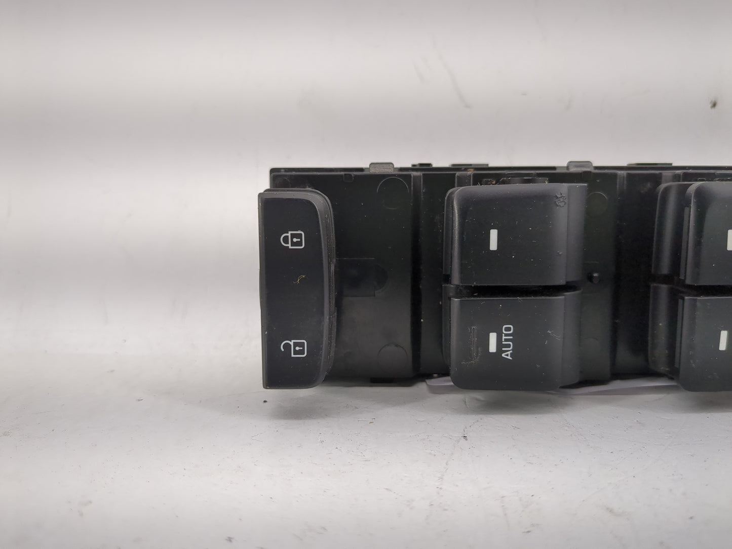 2015-2019 Hyundai Sonata Master Power Window Switch Replacement Driver Side Left P/N:93570C1000 Fits Fits 2015 2016 2017 201