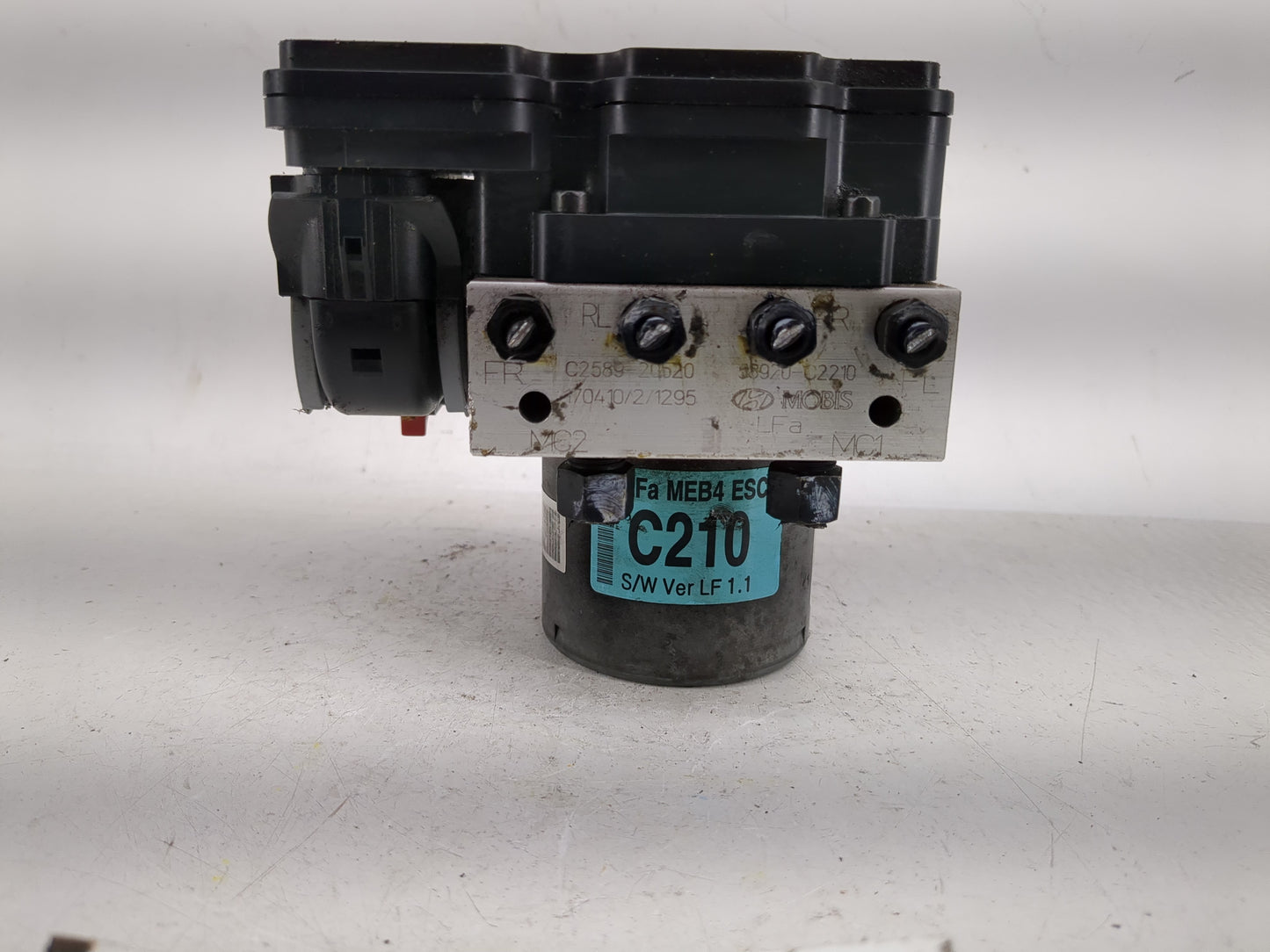 2018-2019 Hyundai Sonata ABS Pump Control Module Replacement P/N:58920-C2210 C2589-20520, C2589-30520 Fits Fits 2018 2019 OE