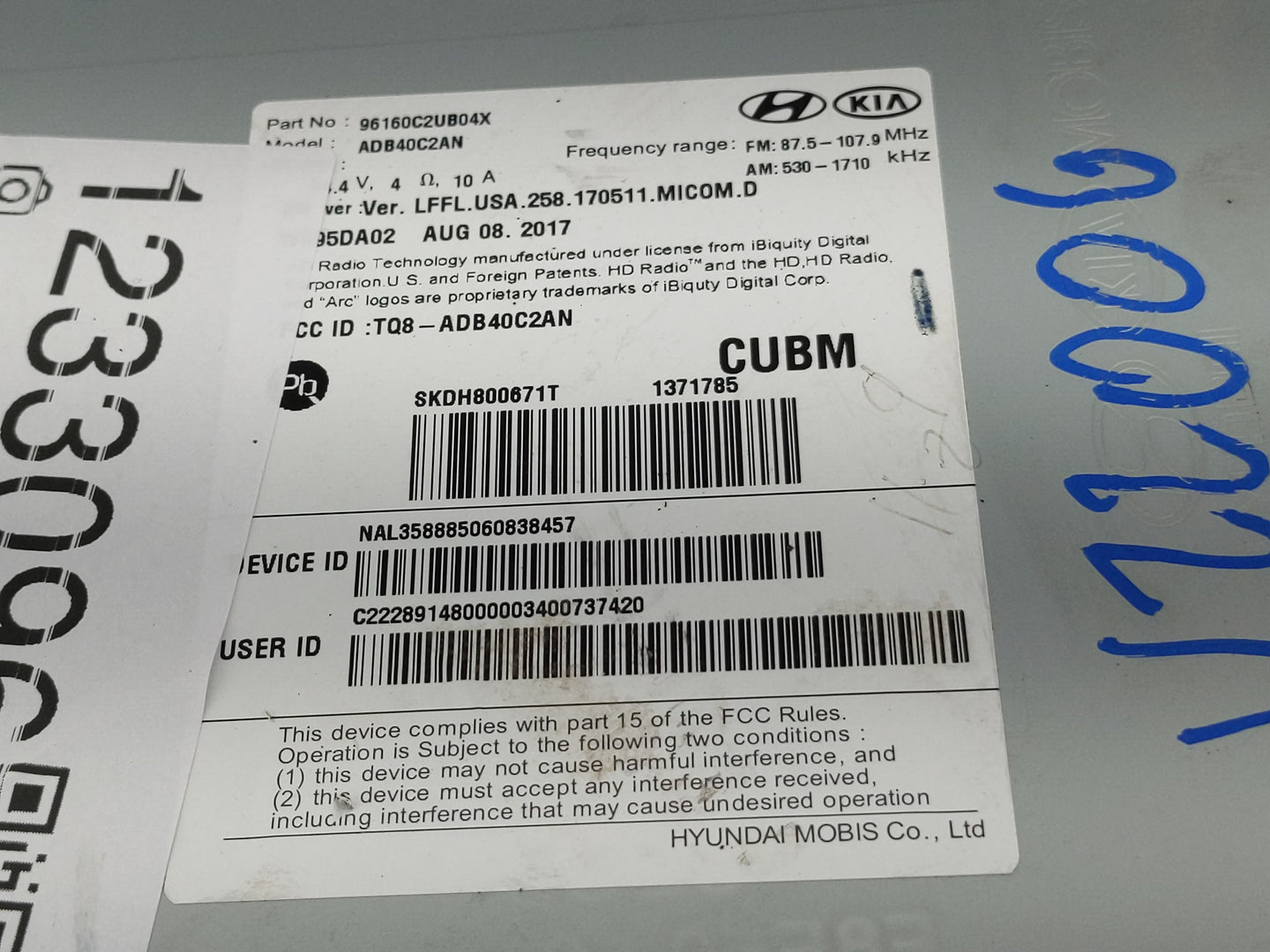 2018-2019 Hyundai Sonata Radio AM FM Cd Player Receiver Replacement P/N:96160C2UB04X Fits Fits 2018 2019 OEM Used Auto Parts